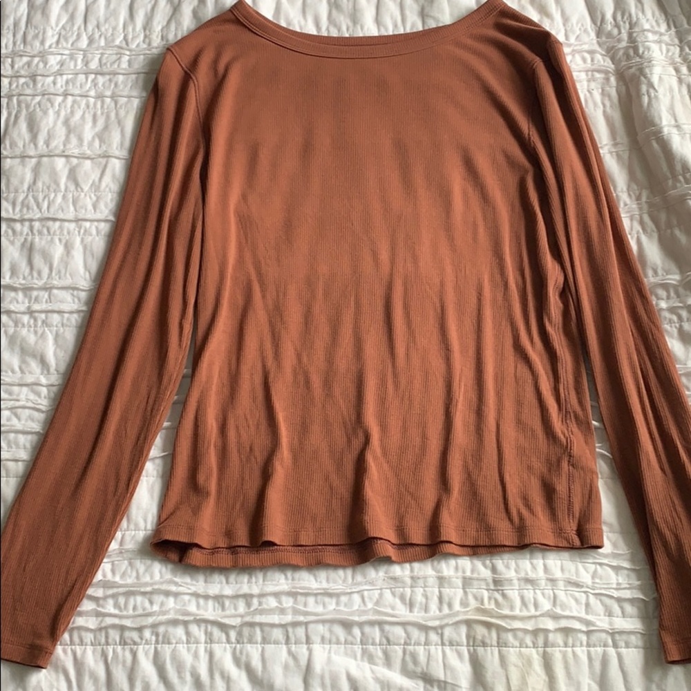 Ribbed long sleeve